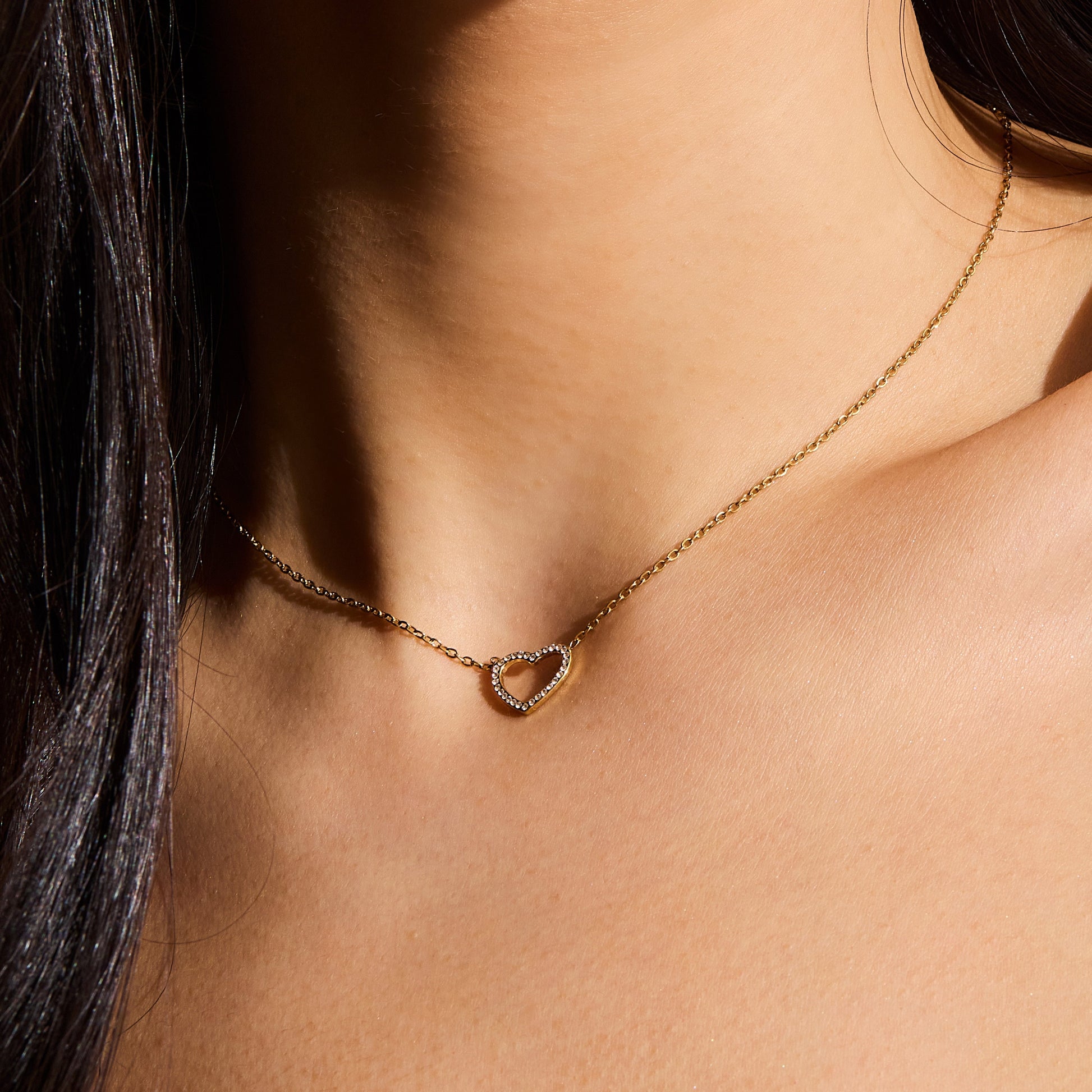 Crystal Heart Outline Necklace - EVRYJEWELS